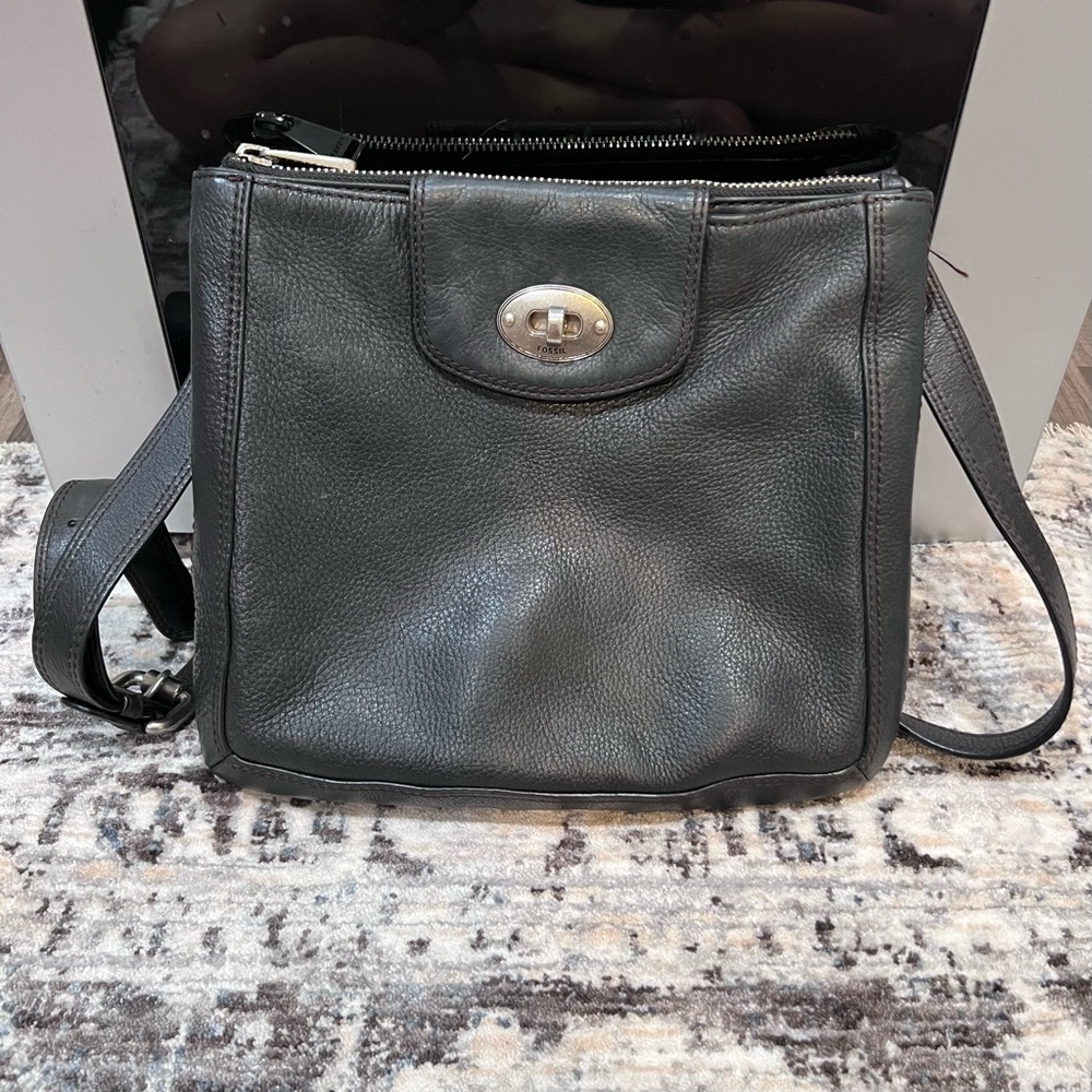 ❤️BUY 2 GET 1 FREE❤️ Fossil Marlow Black Leather Crossbody Bag
